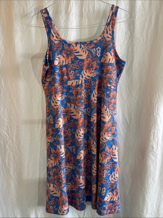 Columbia Sportswear Company Dresses & Skirts - Columbia PFG Floral Scoop-Neck Athletic Sundress in Blue and Peach Size M